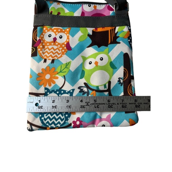 Owl Print Aqua Chevron Messenger Crossbody Bag. NEW WOT - Picture 4 of 5
